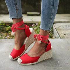 Fashionable Strap Sandals