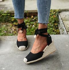 Fashionable Strap Sandals
